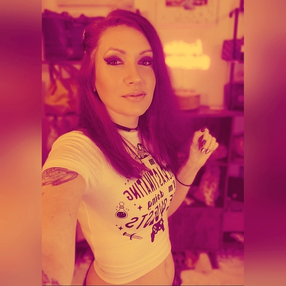 Meet your Posher, Crystal - Picture 8 of 16